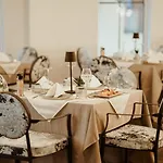 Hotel Martiness 4*