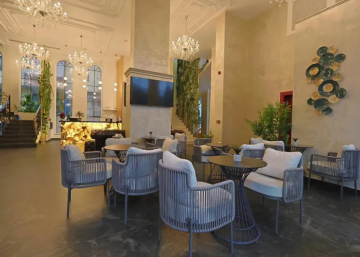 Otel Martiness Dıraç