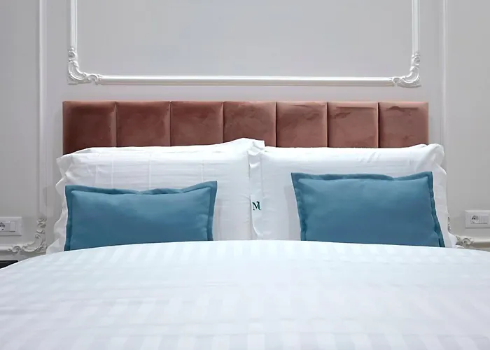 Otel Martiness Dıraç