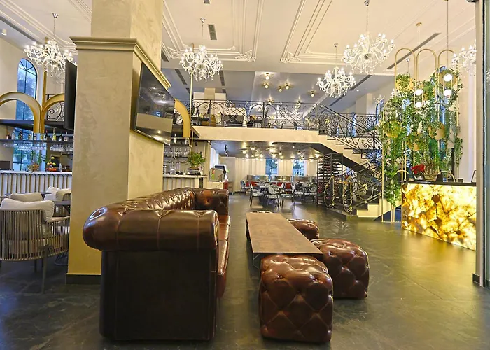 Martiness Otel Dıraç