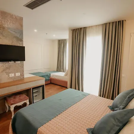 Hotel Martiness 4*