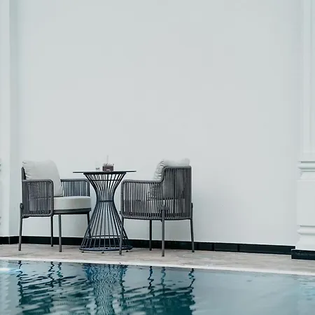 מלון Martiness 4*